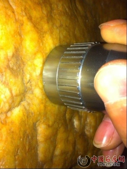 �Ͻ���ĸ�¹���ʯ