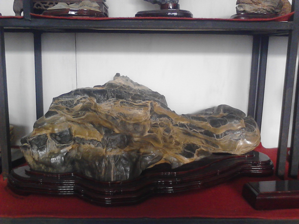 ����ʯ*ɽ��