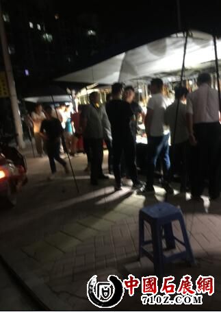 ��һ��ɼɼ���ʳ�չ��ʵ��ͼ