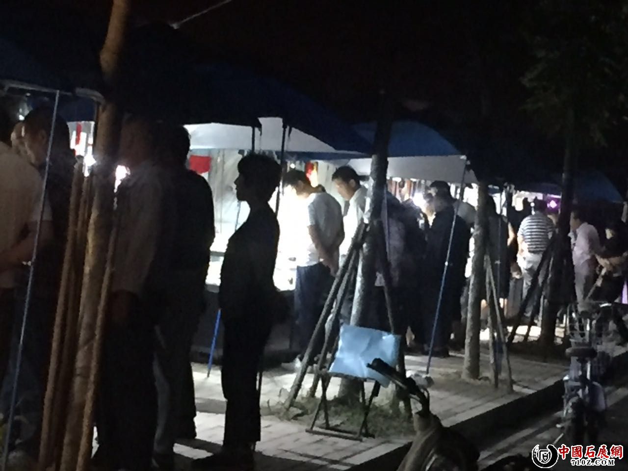 ��һ��ɼɼ���ʳ�չ��ʵ��ͼ