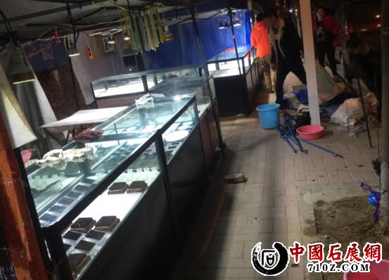 �ڶ���տ�ʼ��ʯ����������ǰ����������û�ںþͿ��š��𱬾�Ӫ��