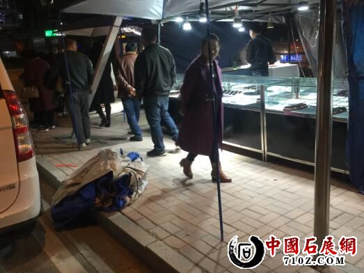 �ڶ���տ�ʼ��ʯ����������ǰ����������û�ںþͿ��š��𱬾�Ӫ��