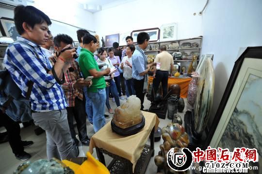 �����������񡰵�ʯ�ɽ�������߾���