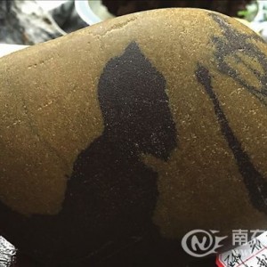 �ᡰ���衱��ʯͷ ���ܼ��꽭��ʯ�Ļ�